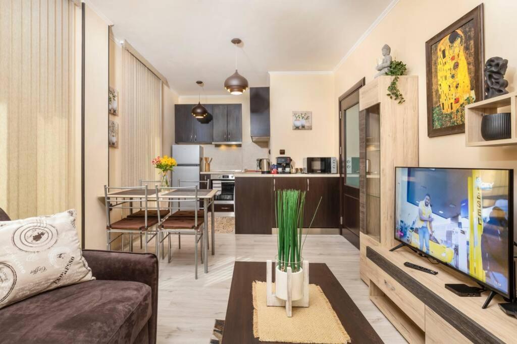 Cozy New Apartment 'Casa Vacanza ' ✵ Top Center ✵ Plovdiv Bagian luar foto
