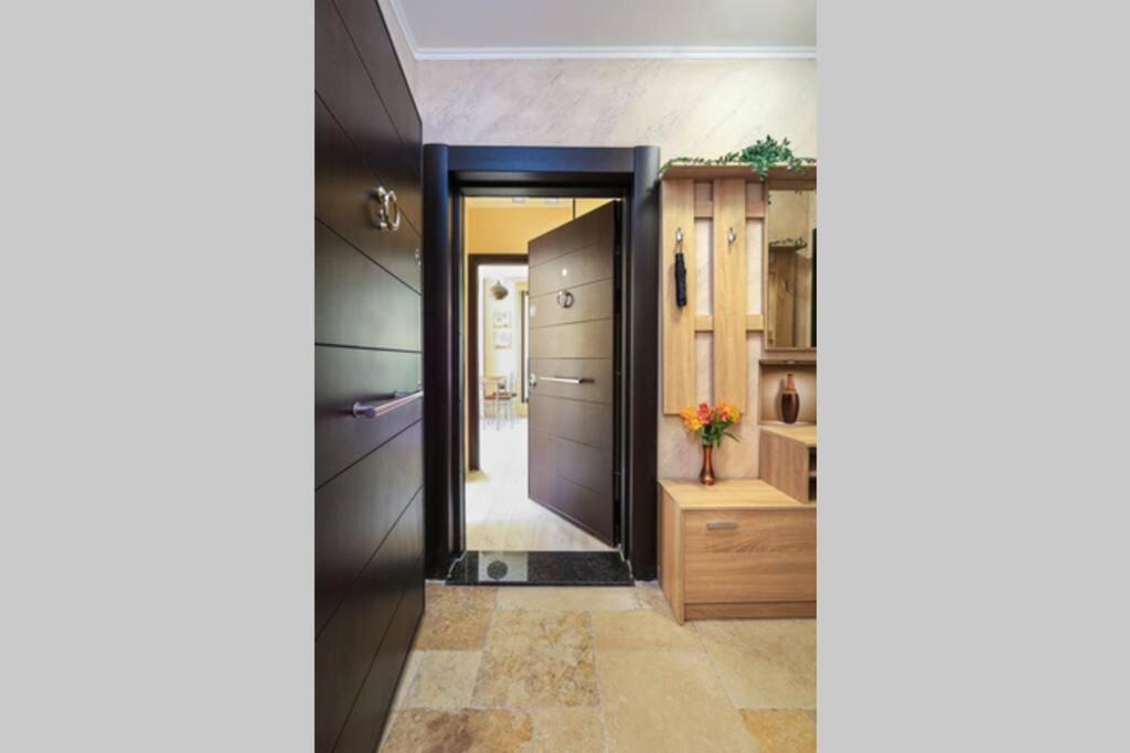 Cozy New Apartment 'Casa Vacanza ' ✵ Top Center ✵ Plovdiv Bagian luar foto